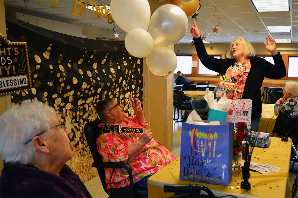 Easterseals Arc Delores' birthday balloons