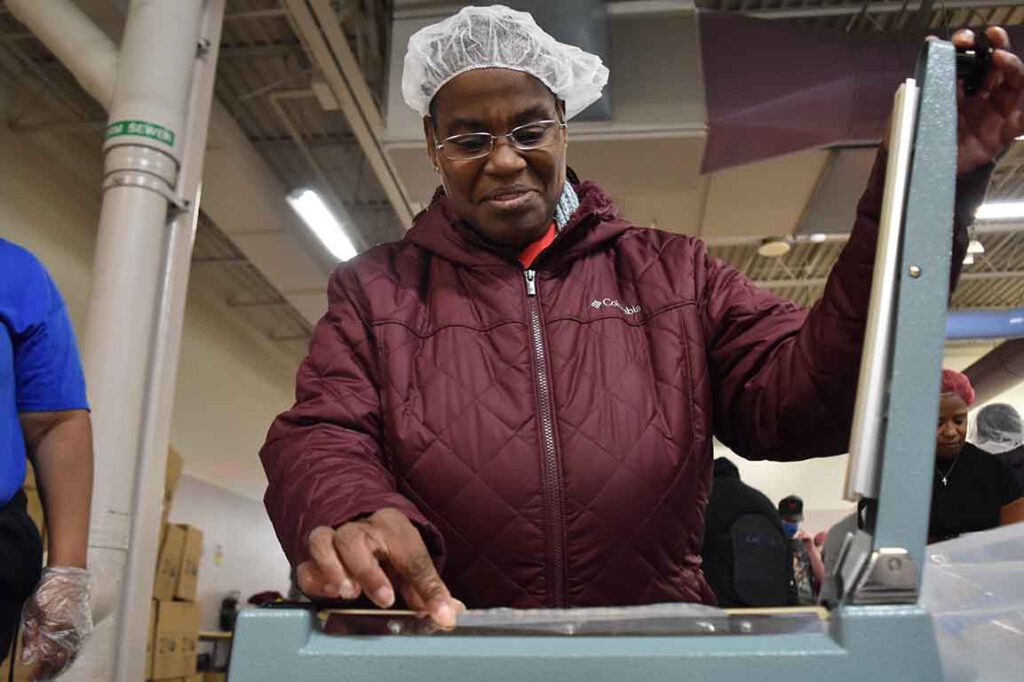 meal packaging volunteer